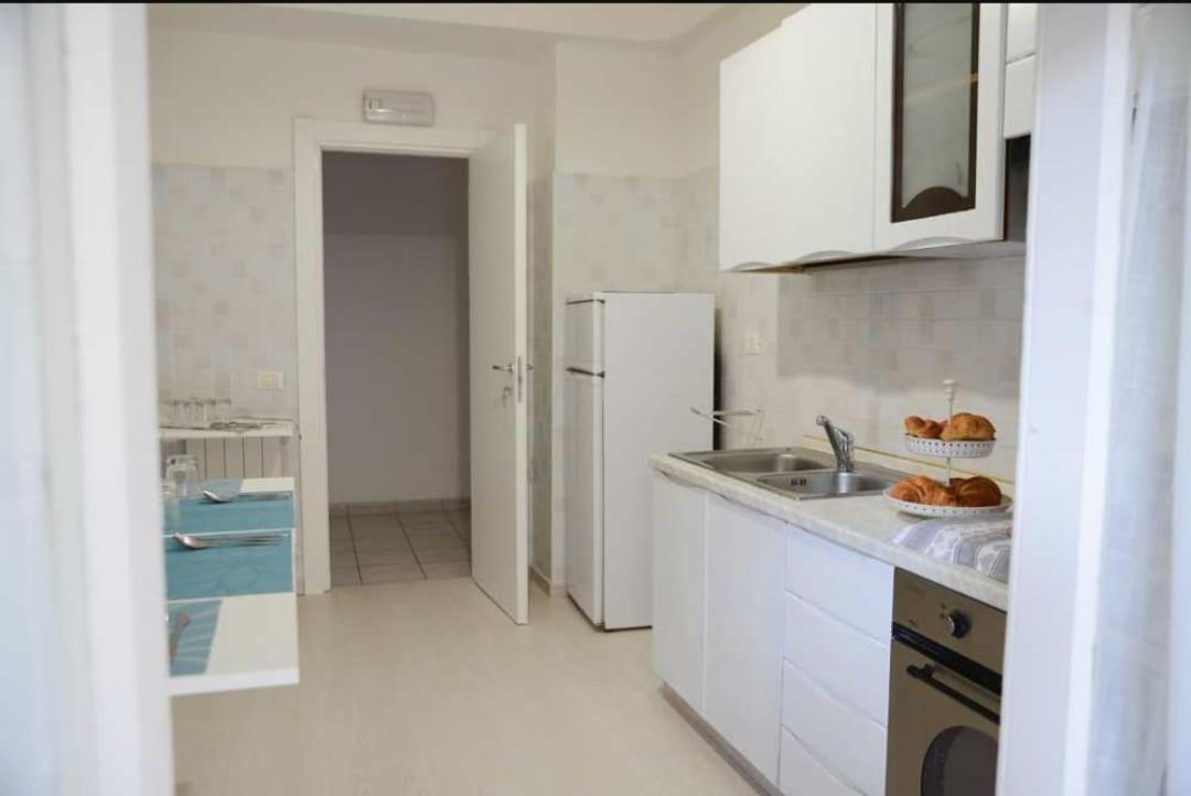 B&B I 100 Passi Gaeta Bagian luar foto