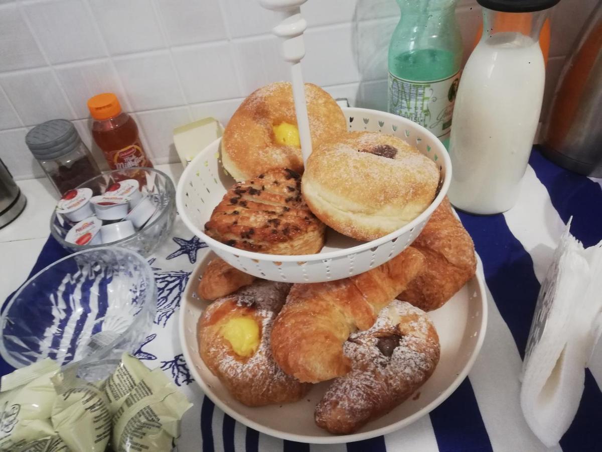 B&B I 100 Passi Gaeta Bagian luar foto